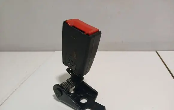 BMW X5 E53 Rear seatbelt buckle 707018503