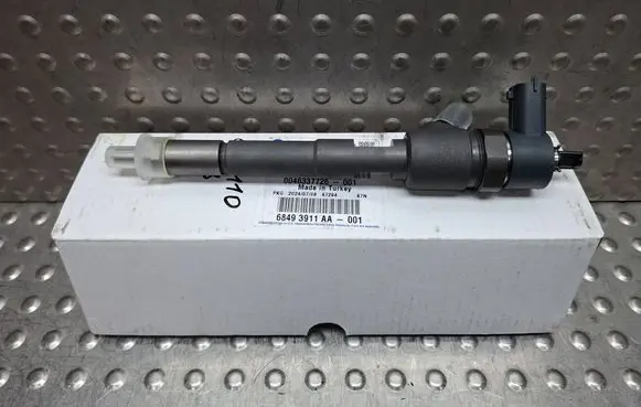 Fiat 500X Fuel injector S26337581 0445110938