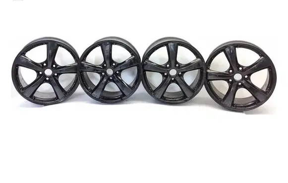 Audi Q7 4L R17 alloy rim