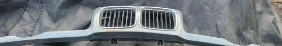 BMW 5 E34 Front bumper upper radiator grill