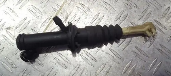 Clutch master cylinder