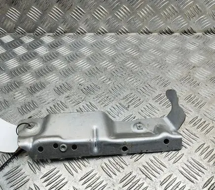BMW 3 G20 G21 Heat shield in engine bay 8647243