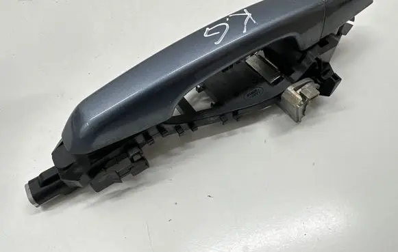 Land Rover Discovery 5 Rear door exterior handle BJ32224N02