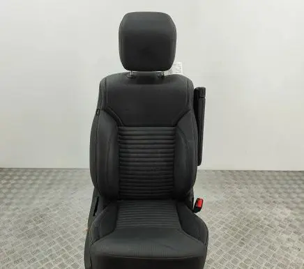 Land Rover Discovery 5 Front passenger seat MK72603B62AB