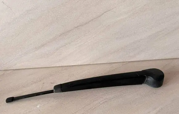 Volkswagen Golf VII Rear wiper blade arm 6R6955707B