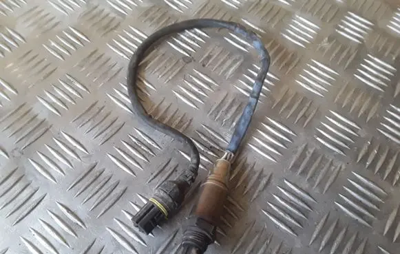 BMW 5 E39 Lambda probe sensor 0258005259 750344103 1178750344103