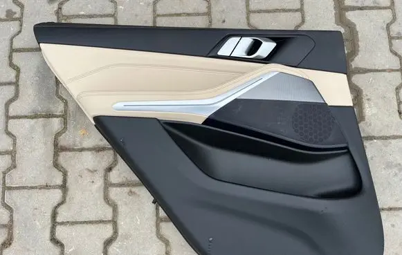 BMW X5 G05 Coupe rear side trim panel 106034838