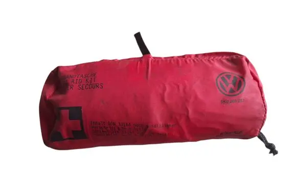 Volkswagen PASSAT B8 First aid kit 5K0860282