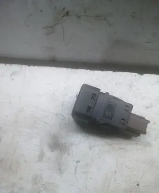 Peugeot 407 Passenger airbag on/off switch 95835T02
