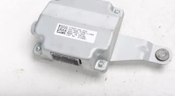 Honda Civic X Voltage converter/converter module 31600-TGL-E02