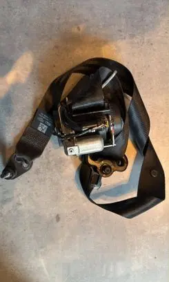 Ford C-MAX II Front seatbelt 615874900