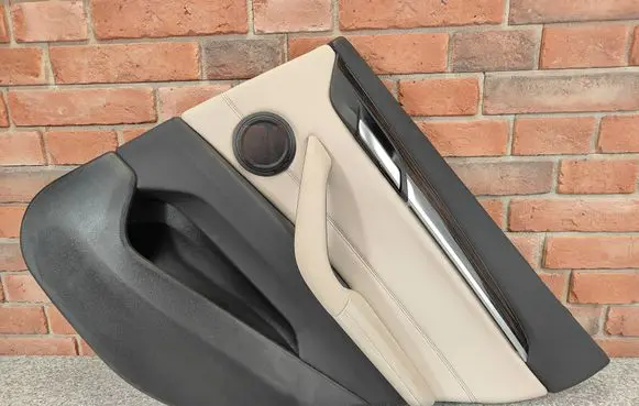 BMW X1 F48 F49 Coupe rear side trim panel 7438114