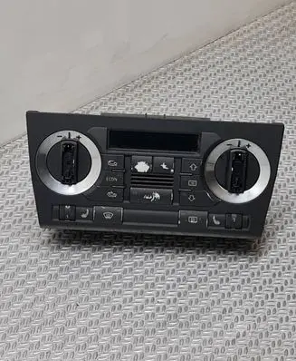 Audi A3 S3 8P Climate control unit 8P0820043E 412206018012