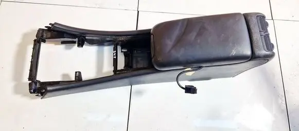 Mercedes-Benz C W203 Armrest e037611021 e0.376.110.21