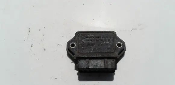 Audi 80 90 B2 Ignition amplifier control unit 211905351D