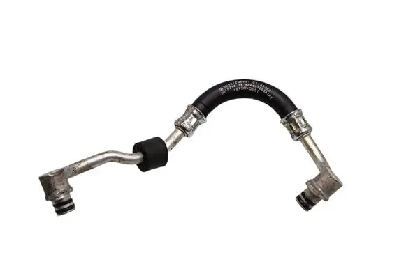 Mercedes-Benz GL X166 Engine coolant pipe/hose CT156252 667065A1P2