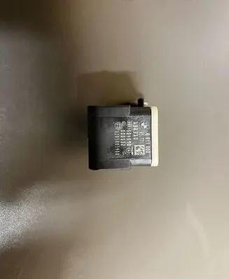 BMW 3 E90 E91 Airbag deployment crash/impact sensor 6911003 130310