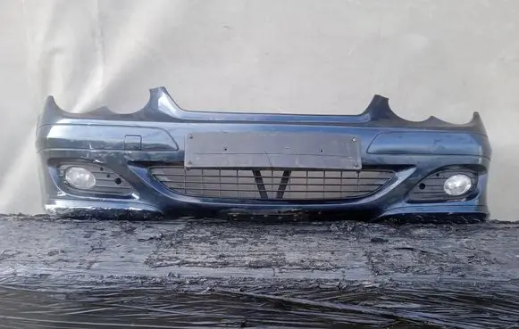 Mercedes-Benz C W203 Front bumper 32B3