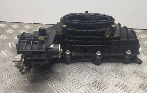 Infiniti Q70 Y51 Intake manifold A6510900037