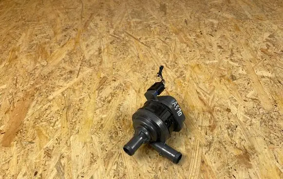 Volvo XC40 Electric auxiliary coolant/water pump 31493259