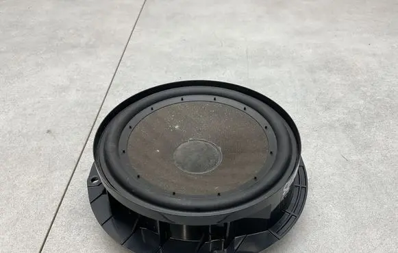 Volkswagen Scirocco Front door speaker 1K8035454