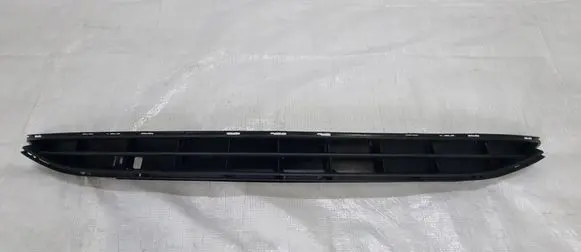 Opel Corsa E Front bumper lower grill 39003563