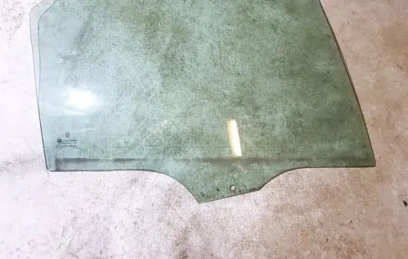 Peugeot 406 Rear door window glass