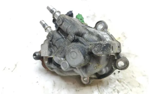 Land Rover Discovery Sport Fuel injection high pressure pump G4D39B395AA 0445010706 02150803
