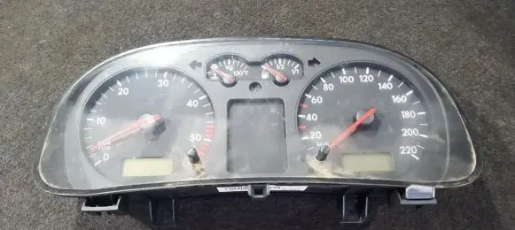 Volkswagen Golf IV Speedometer (instrument cluster) 1J0920802E 0263618032