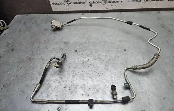 Air conditioning (A/C) pipe/hose