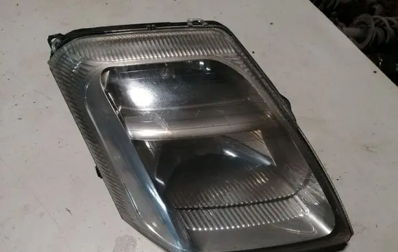 Citroen C2 Headlight/headlamp