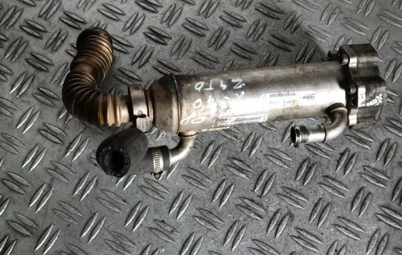 Volvo XC70 EGR valve cooler 500863030 880766L F00863030