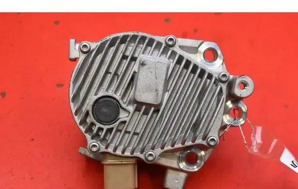 KIA Sportage Vacuum pump 352002M412