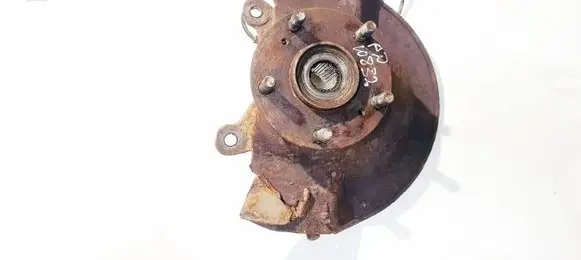 Honda FR-V Front wheel hub 