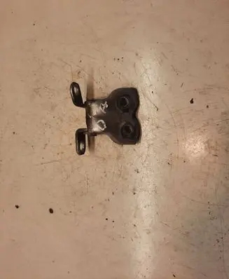 Toyota Yaris Front door lower hinge 