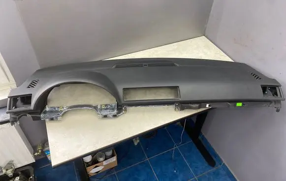 Audi A4 S4 B7 8E 8H Dashboard 8E1857041T 052TBD03000554F