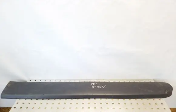 Volvo XC70 Front door trim (molding) 8620140 9190883