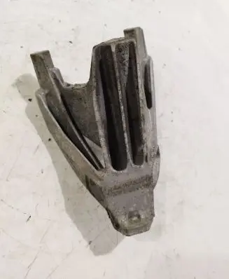 Audi A4 S4 B8 8K Engine mounting bracket