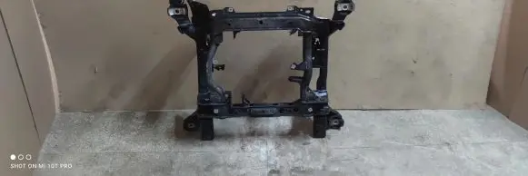 Mercedes-Benz GL X166 Front subframe A1663320188 A1663302300