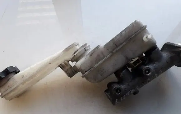 Hyundai Trajet Master brake cylinder bm1110414
