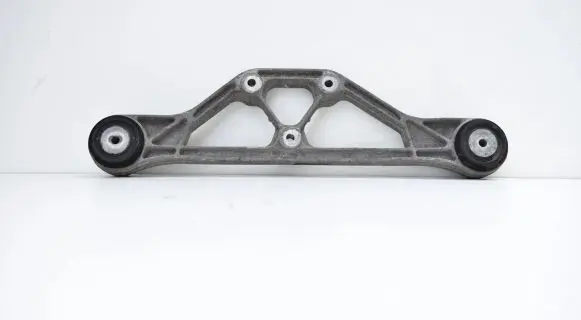 Audi A8 S8 D3 4E Rear differential/diff mount bracket 4E0599285
