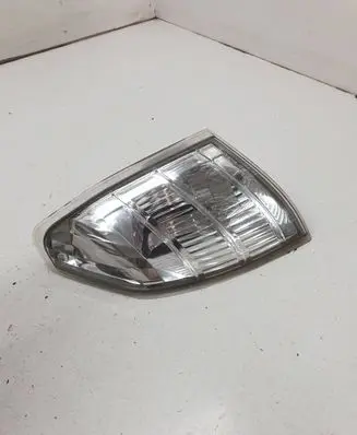 Nissan X-Trail T30 Front indicator light 3443