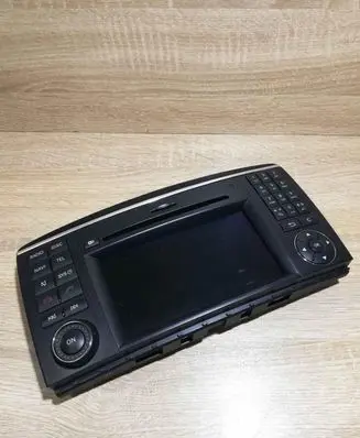 Mercedes-Benz E W211 Screen/display/small screen 080514 BZBN713A