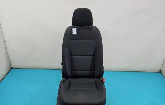 Volkswagen Golf VII Front passenger seat IMPRK1496497