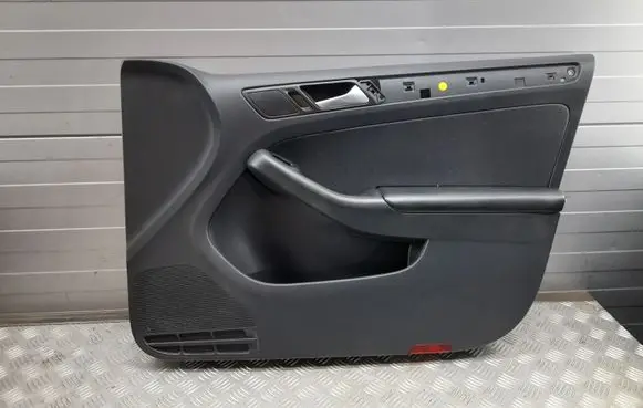 Volkswagen Jetta VI Front door card panel trim 5C7867012A 5C7867012