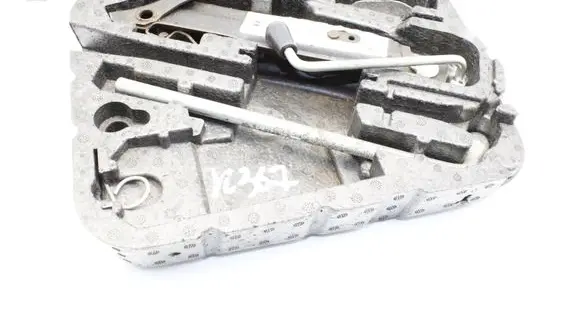 Mini One - Cooper Coupe R56 Tool set 6778555 1501930