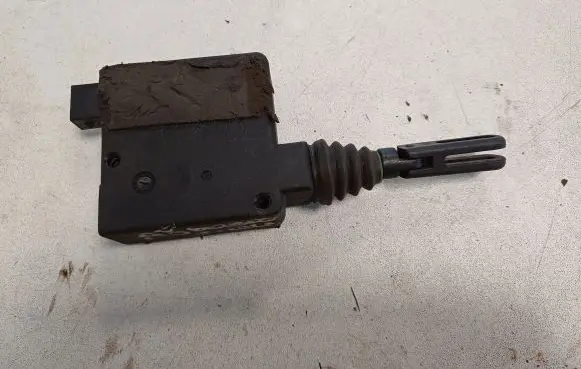 Audi A8 S8 D2 4D Tailgate boot lock/latch motor 