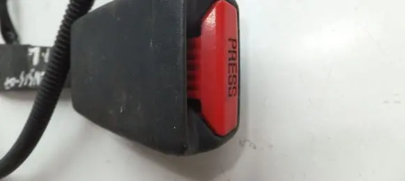 Toyota Avensis T250 Front seatbelt buckle