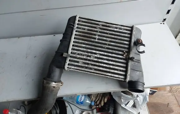 Audi A4 S4 B8 8K Intercooler radiator 8E145805AA