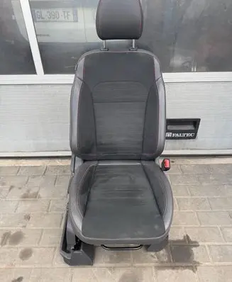 Ford Kuga II Front passenger seat 